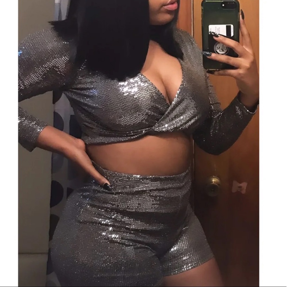 Two Piece set